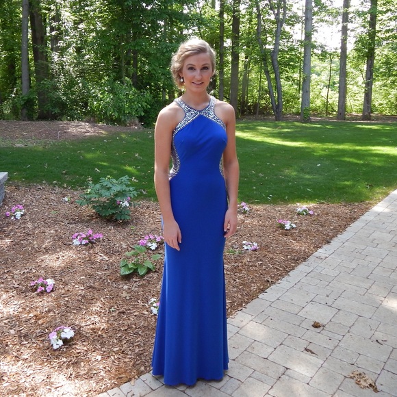 Formal/Prom Dress - Picture 1 of 4